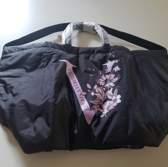 New/NWT Victoria's Secret Extra Large Tote - Picture 5 of 5